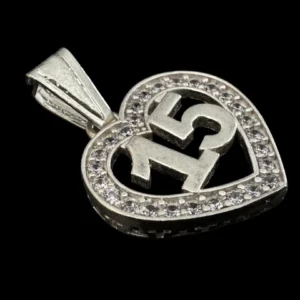 Dije de 15 años/corazón/zirconias